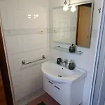Faraway House Bed & Breakfast 3*