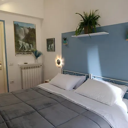 Faraway House فندق مبيت وإفطار 3*